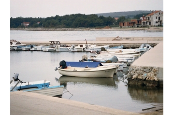 Kroatien Privát Vir, Exterieur